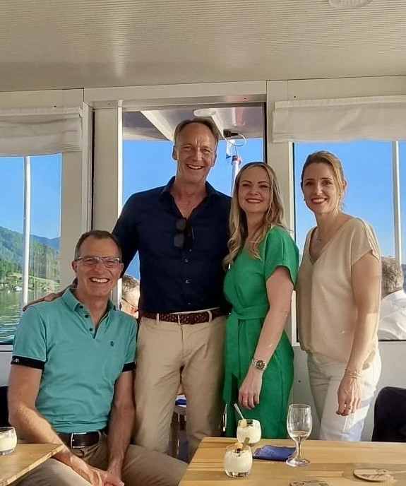 Das Avalect-Teilteam bei einem gemeinsamen Ausflug – symbolisiert Nähe, Zusammenhalt und Teamspirit.